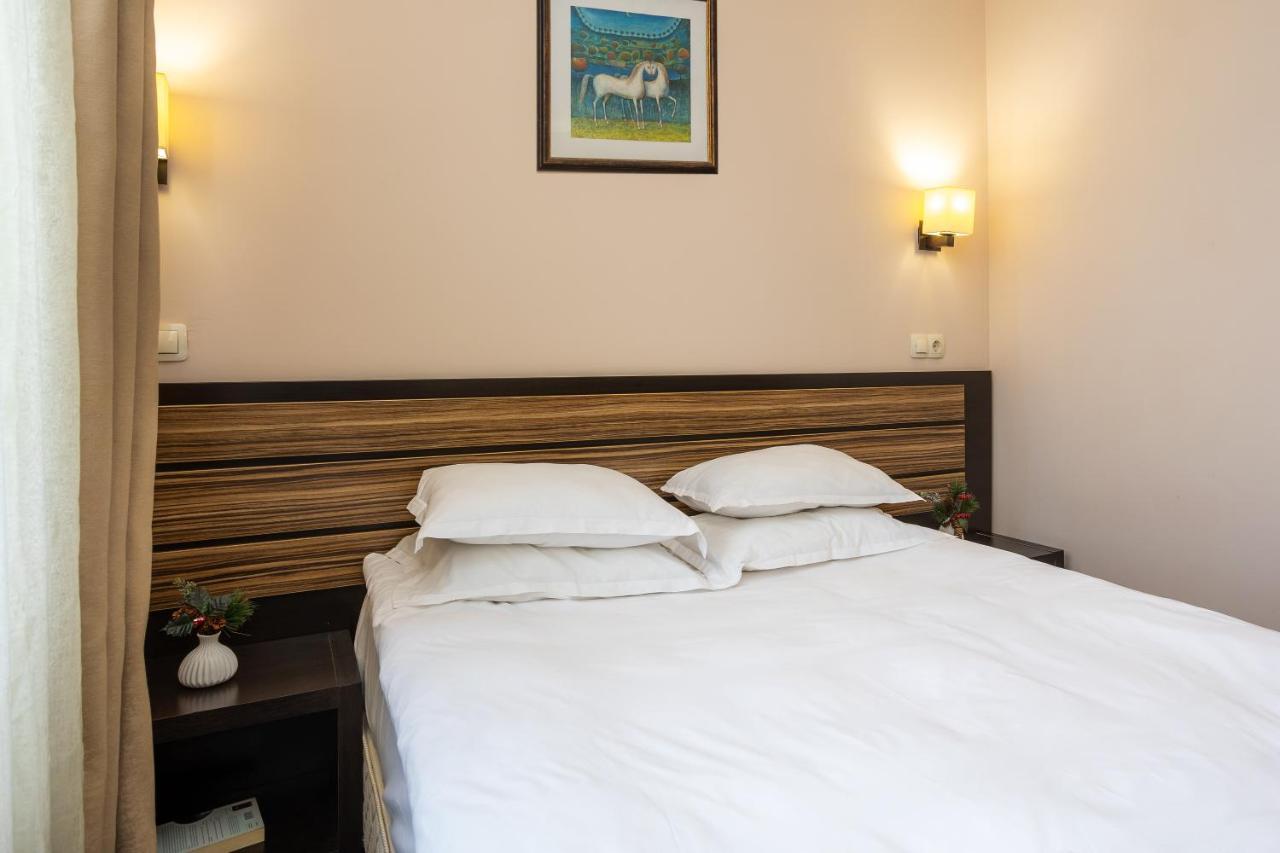 Hotel Mursalitsa By Hmg ปอมโปโรโว ภายนอก รูปภาพ
