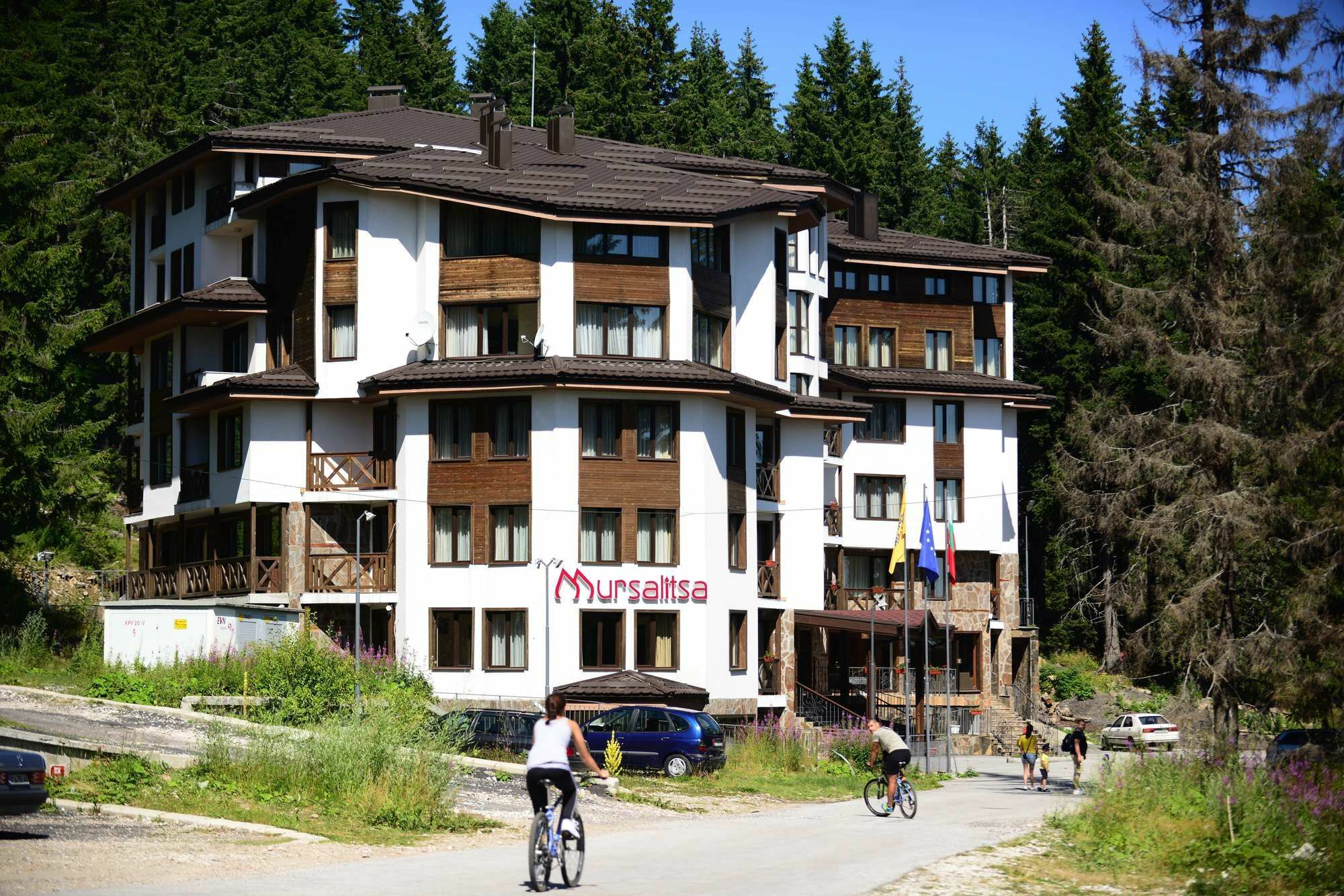 Hotel Mursalitsa By Hmg ปอมโปโรโว ภายนอก รูปภาพ