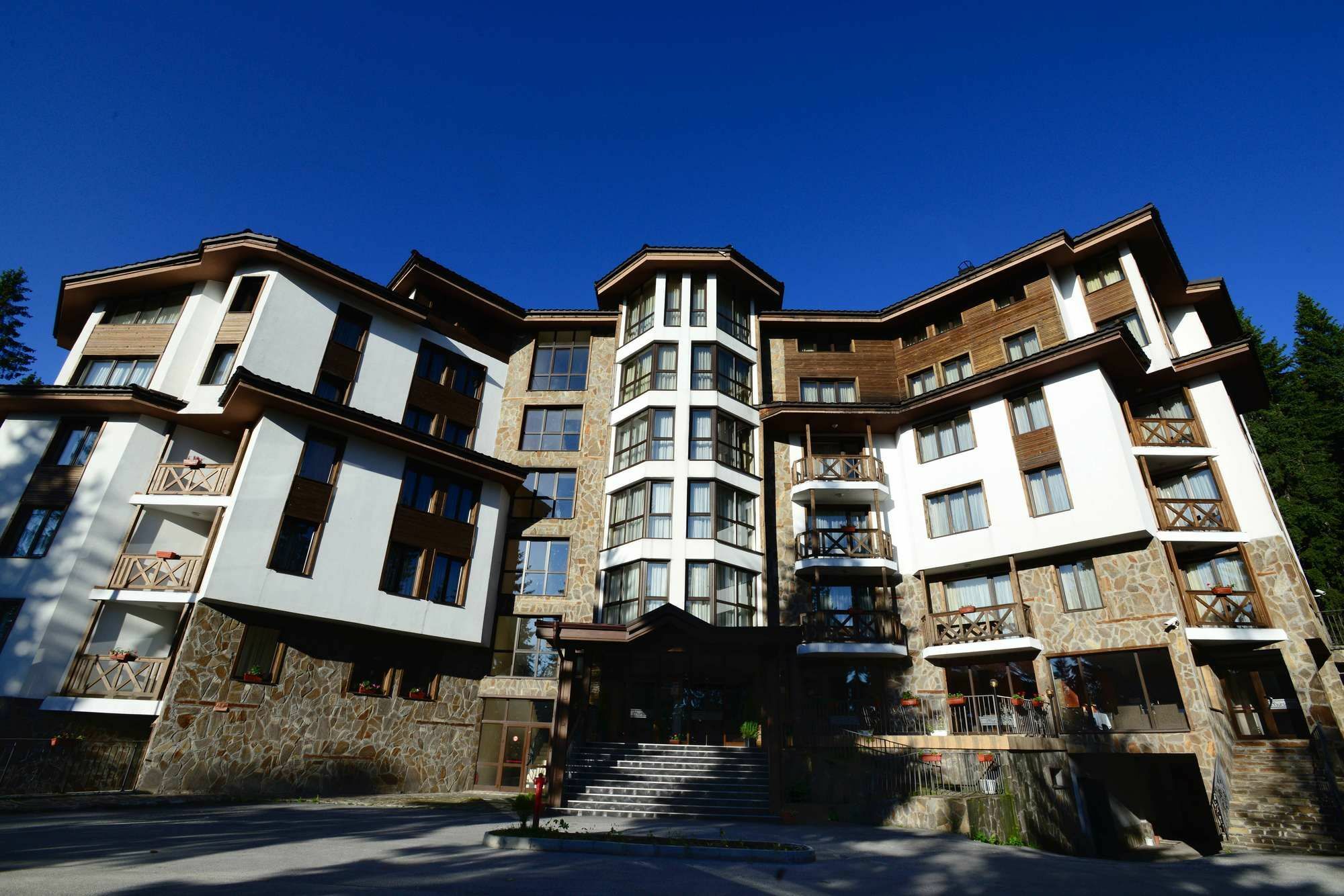 Hotel Mursalitsa By Hmg ปอมโปโรโว ภายนอก รูปภาพ